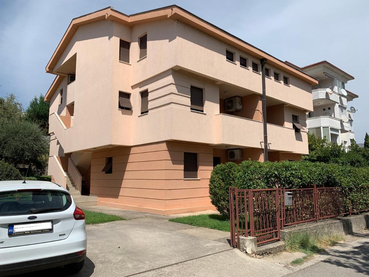 Teo Apartment Подгорица Екстериор снимка